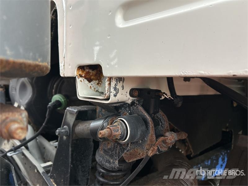 Volvo FH12 8x4 Twin-Steer Rollback Truck Grúas de vehículo