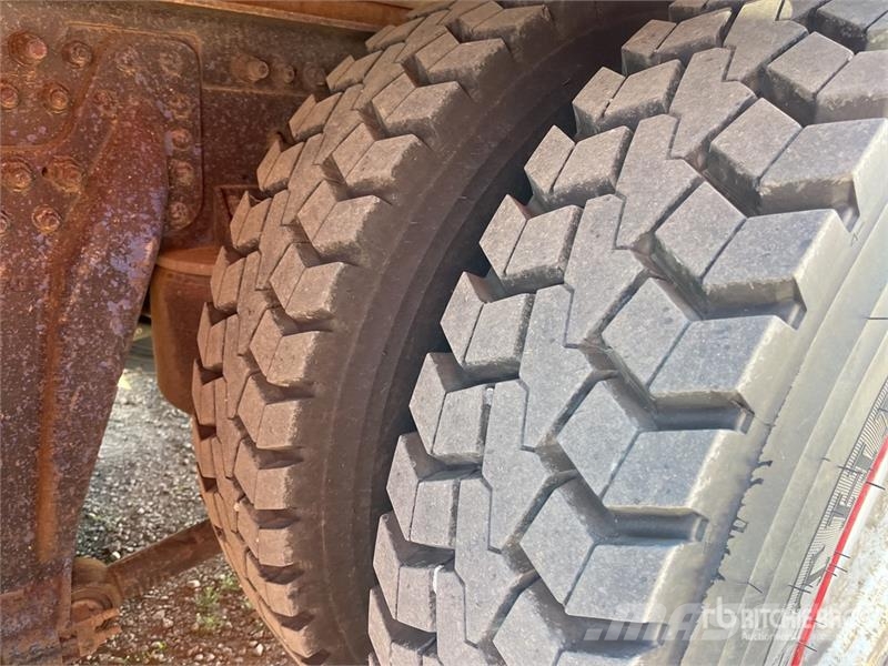Volvo FH12 8x4 Twin-Steer Rollback Truck Veículos de recuperação