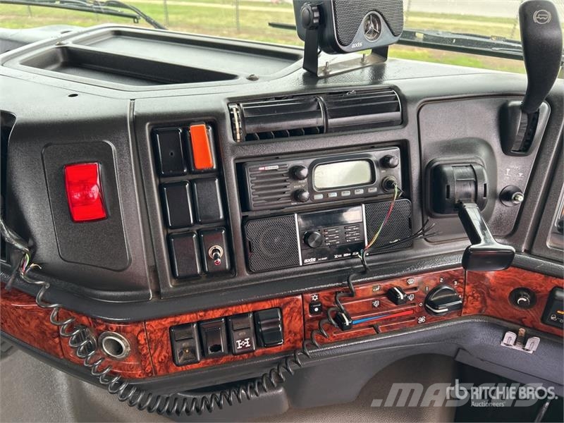 Volvo FH12 8x4 Twin-Steer Rollback Truck Grúas de vehículo