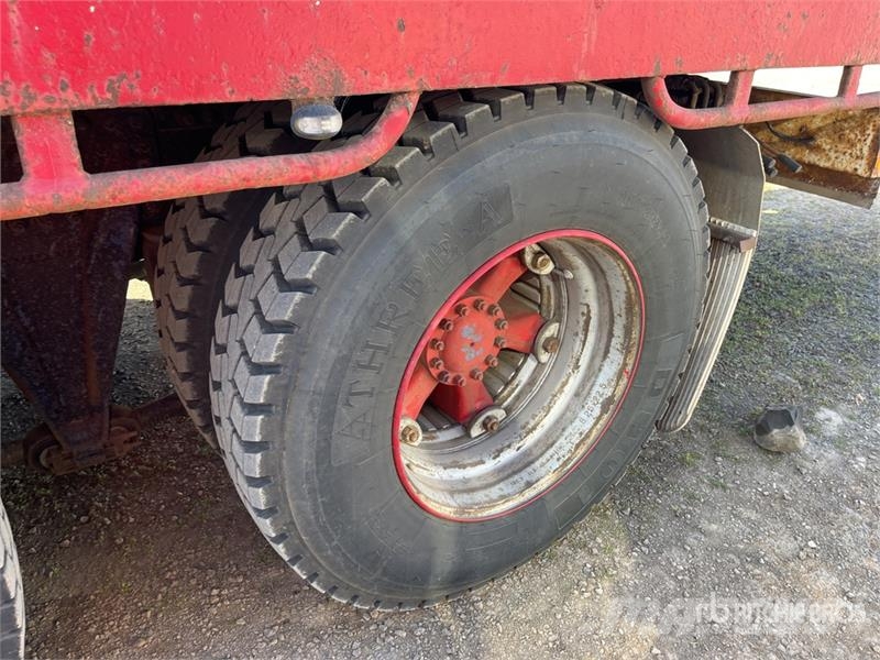 Volvo FH12 8x4 Twin-Steer Rollback Truck Veículos de recuperação