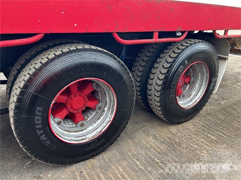 Volvo FH12 8x4 Twin-Steer Rollback Truck Grúas de vehículo