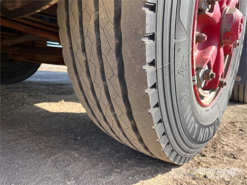 Volvo FH12 8x4 Twin-Steer Rollback Truck Veículos de recuperação