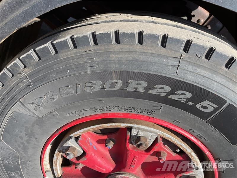 Volvo FH12 8x4 Twin-Steer Rollback Truck Veículos de recuperação