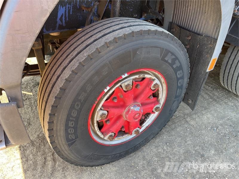 Volvo FH12 8x4 Twin-Steer Rollback Truck Veículos de recuperação