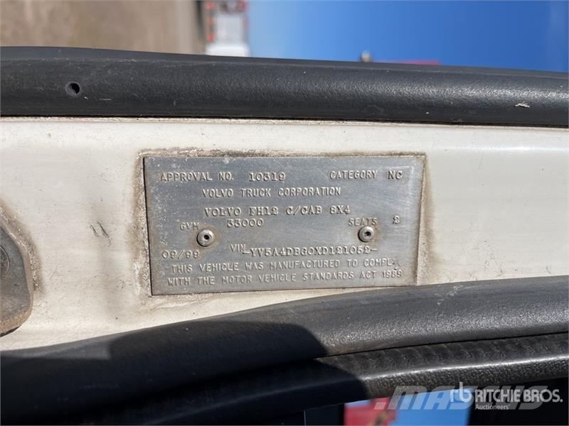 Volvo FH12 8x4 Twin-Steer Rollback Truck Veículos de recuperação