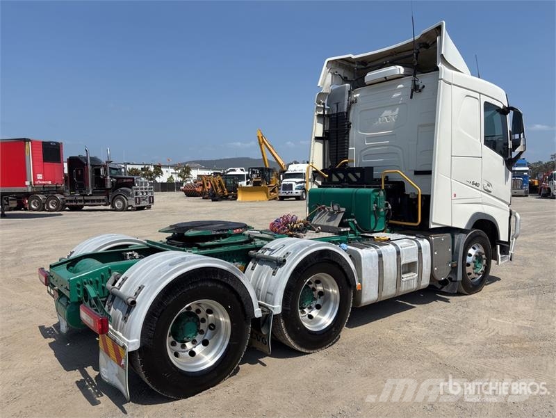 Volvo FH13 Тягачі