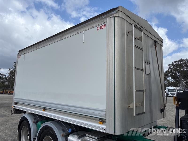Volvo FH13 6x4 T/A Dump Truck Tipper trucks