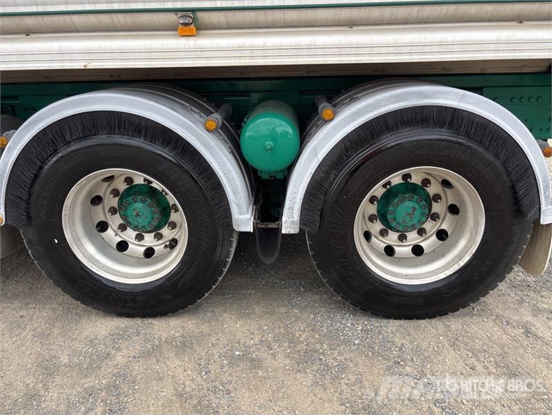Volvo FH13 6x4 T/A Dump Truck Tipper trucks
