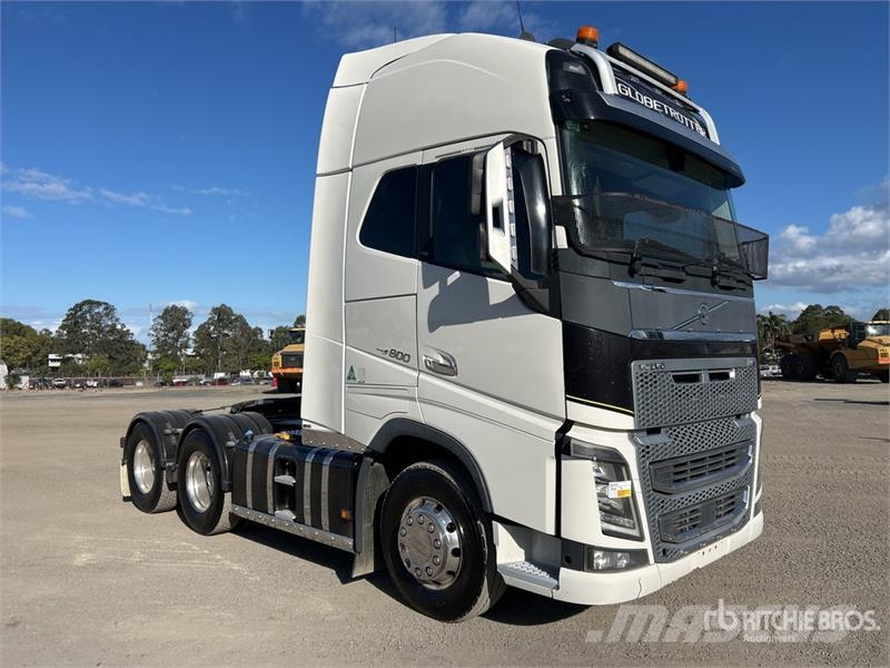 Volvo FH16 Globetrotter 6x4 T/A Sleeper Truck Tractor Trekkers