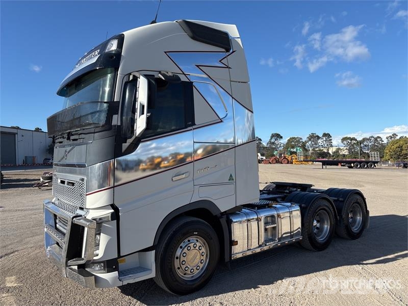 Volvo FH16 Globetrotter 6x4 T/A Sleeper Truck Tractor Trekkers