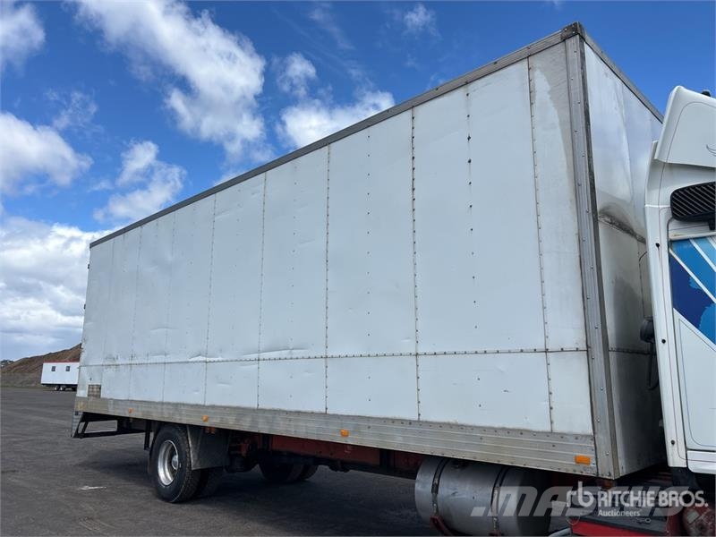 Volvo FL10 4x2 Moving 9670L x 3080H Van Truck Box trucks