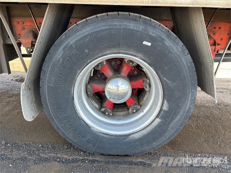 Volvo FL10 4x2 Moving 9670L x 3080H Van Truck Box trucks