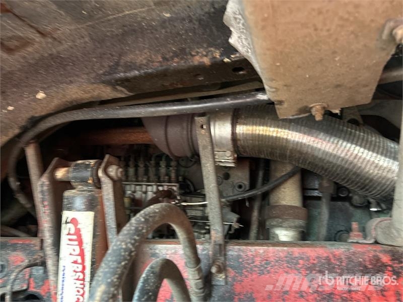 Volvo FL10 6x4 w/1997 Ferrari 718 5.5 t Knuckle Boom Fla 크레인 트럭