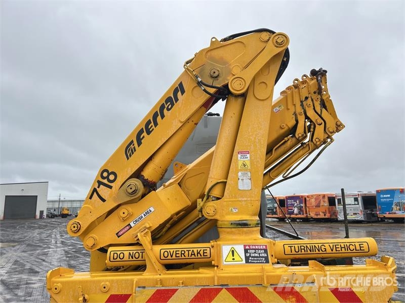 Volvo FL10 6x4 w/1997 Ferrari 718 5.5 t Knuckle Boom Fla 크레인 트럭