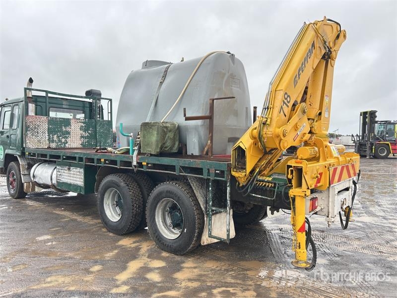 Volvo FL10 6x4 w/1997 Ferrari 718 5.5 t Knuckle Boom Fla 크레인 트럭