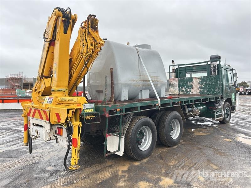 Volvo FL10 6x4 w/1997 Ferrari 718 5.5 t Knuckle Boom Fla 크레인 트럭