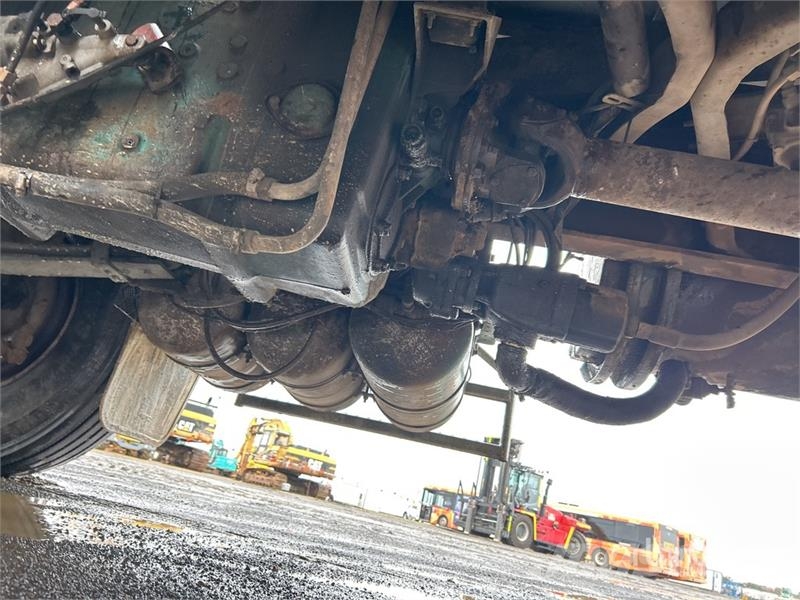 Volvo FL10 6x4 w/1997 Ferrari 718 5.5 t Knuckle Boom Fla 크레인 트럭