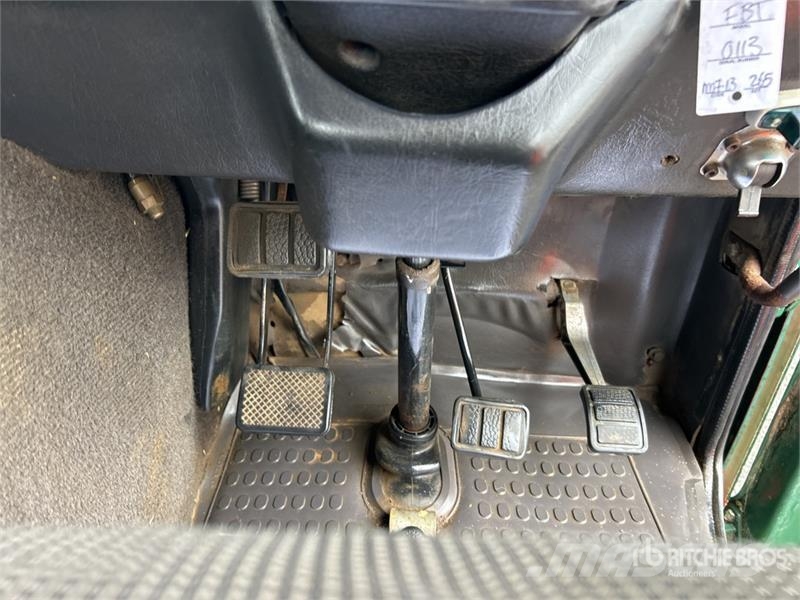Volvo FL10 6x4 w/1997 Ferrari 718 5.5 t Knuckle Boom Fla 크레인 트럭