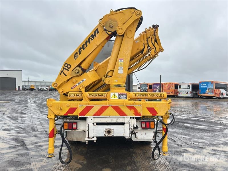 Volvo FL10 6x4 w/1997 Ferrari 718 5.5 t Knuckle Boom Fla 크레인 트럭