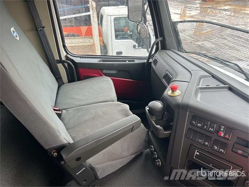 Volvo FM 410 6x6 T/A Dump Truck Sklápěče