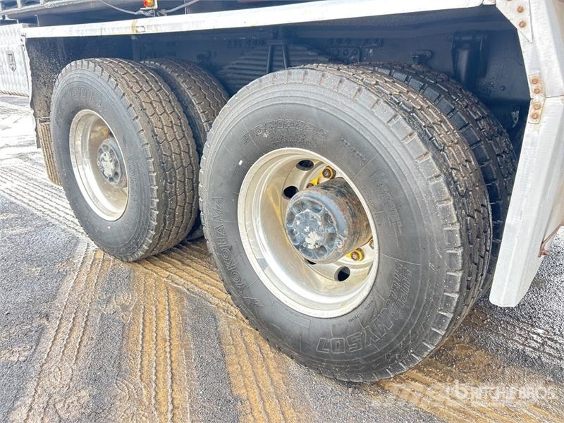 Volvo FM 410 6x6 T/A Dump Truck Sklápěče