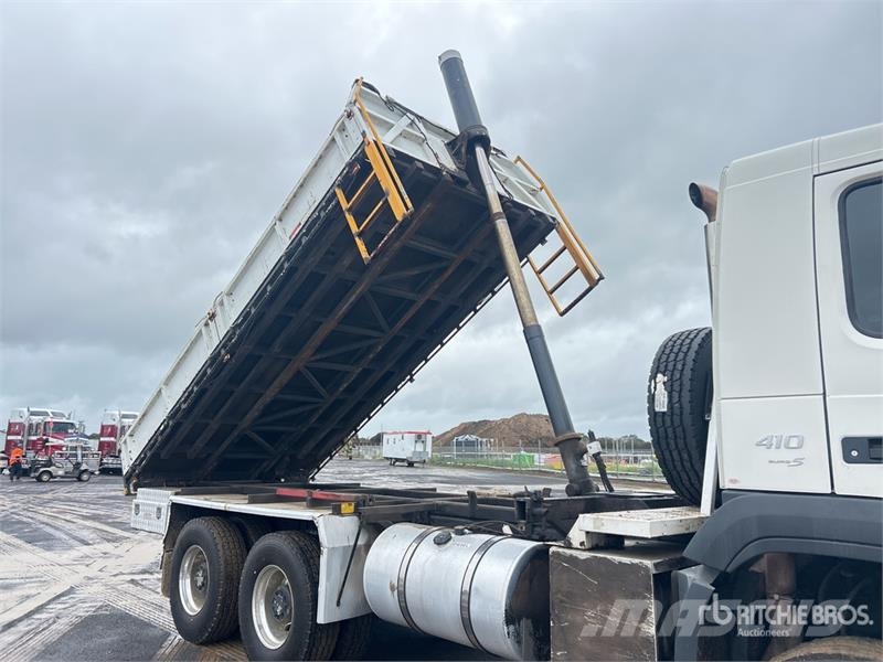Volvo FM 410 6x6 T/A Dump Truck Sklápěče