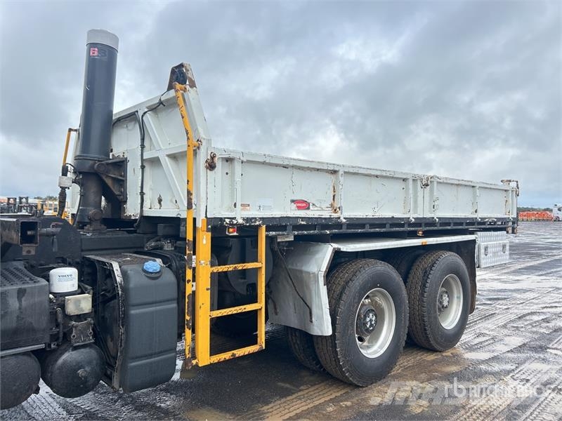 Volvo FM 410 6x6 T/A Dump Truck Sklápěče