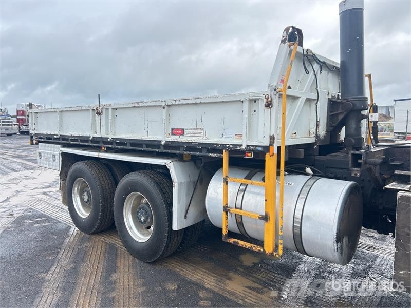 Volvo FM 410 6x6 T/A Dump Truck Sklápěče