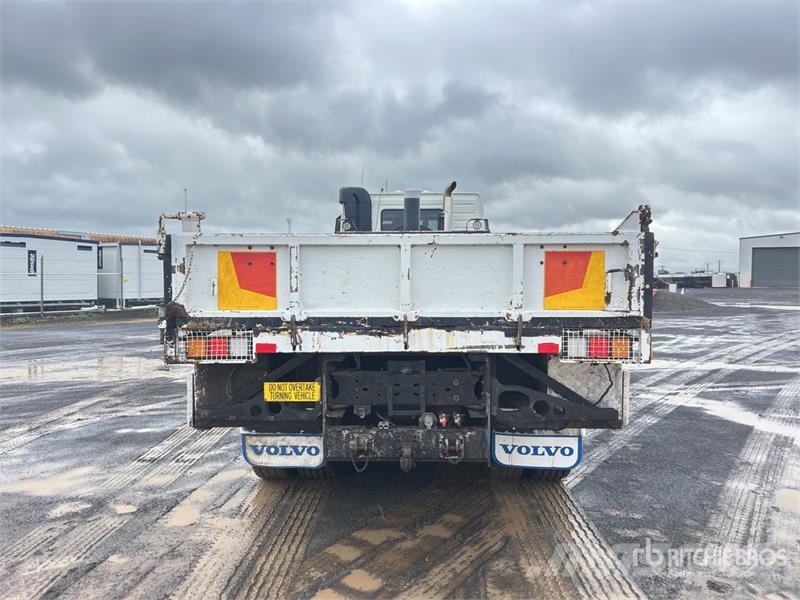 Volvo FM 410 6x6 T/A Dump Truck Sklápěče