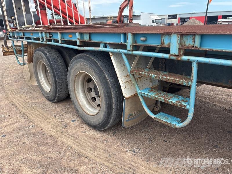 Volvo FM12 6x4 w/ Fassi F95A.22 4.3 t Knuckle Boom Flatb Truck mounted cranes