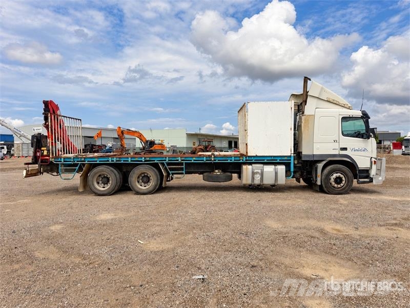 Volvo FM12 6x4 w/ Fassi F95A.22 4.3 t Knuckle Boom Flatb Truck mounted cranes