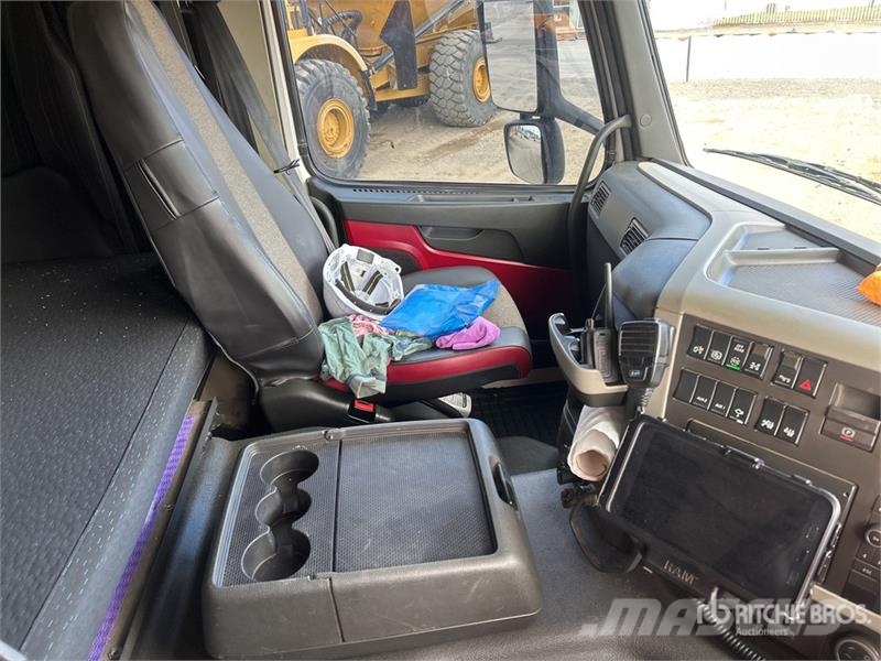 Volvo FM13 6x4 T/A Dump Truck Tipper trucks