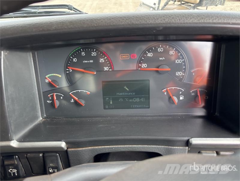 Volvo FM13 6x4 T/A Dump Truck Damperli kamyonlar