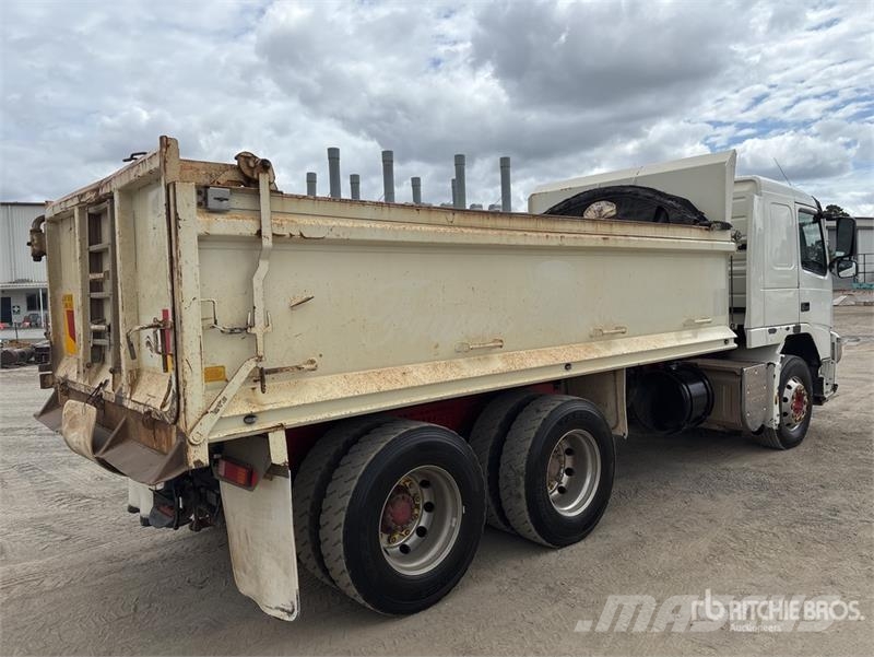 Volvo FM13 6x4 T/A Dump Truck Tipper trucks