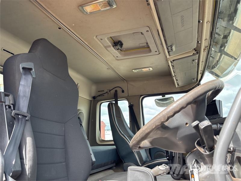 Volvo FM13 6x4 T/A Dump Truck Damperli kamyonlar