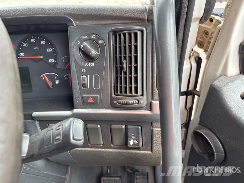 Volvo FM13 6x4 T/A Dump Truck Damperli kamyonlar