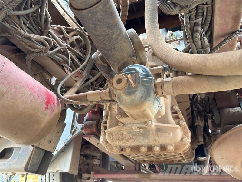 Volvo FM13 6x4 T/A Dump Truck Billenő teherautók