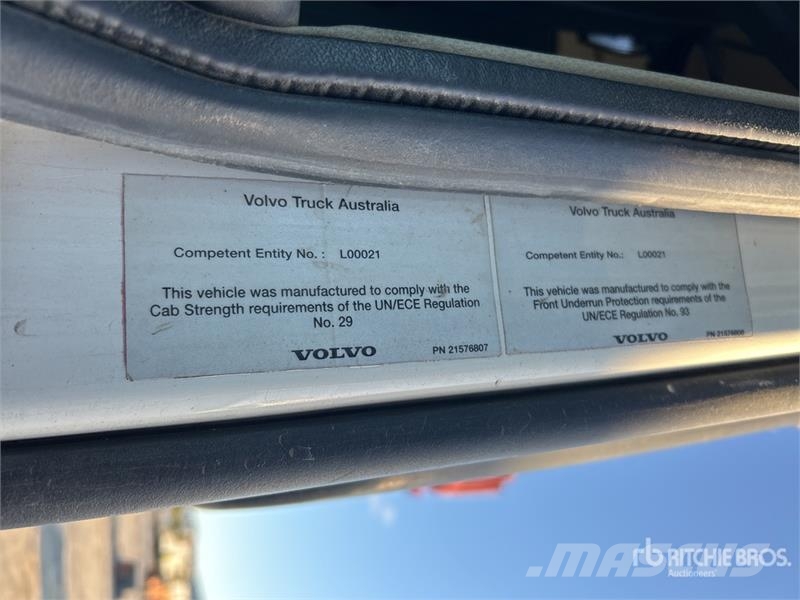 Volvo FM13 6x4 T/A Dump Truck Tipper trucks