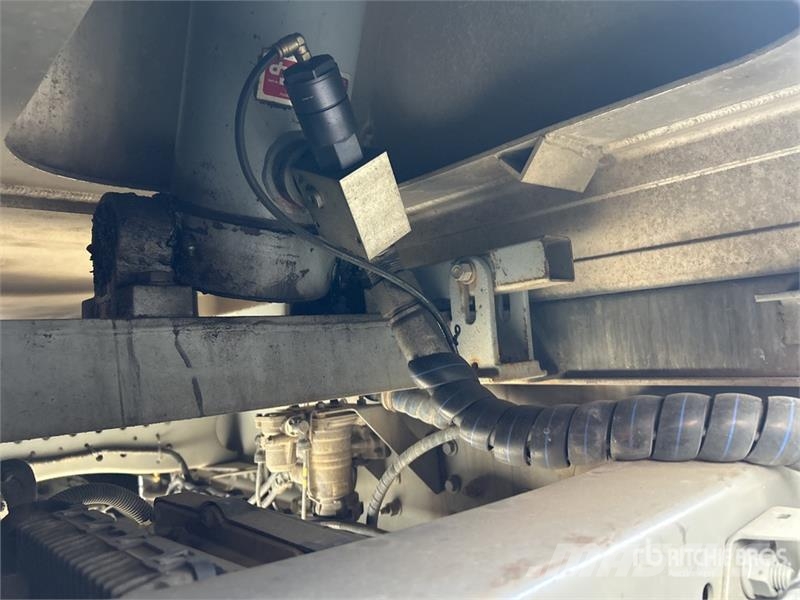 Volvo FM13 6x4 T/A Dump Truck Tipper trucks