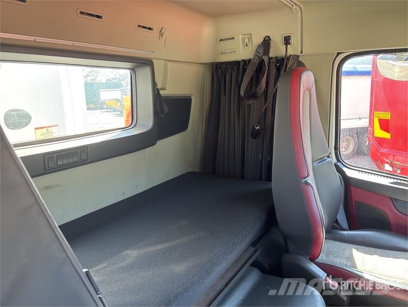Volvo FM450 6x4 T/A Sleeper Truck Tractor Prime Movers