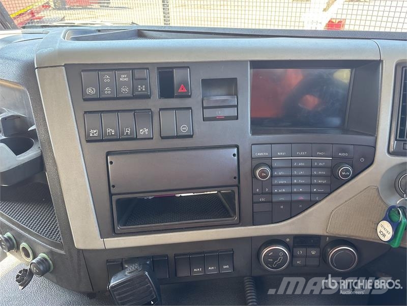 Volvo FM450 6x4 T/A Sleeper Truck Tractor Prime Movers
