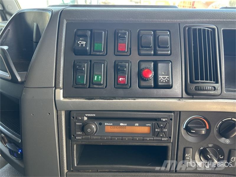 Volvo FM460 6x4 T/A Dump Truck Camion ribaltabili