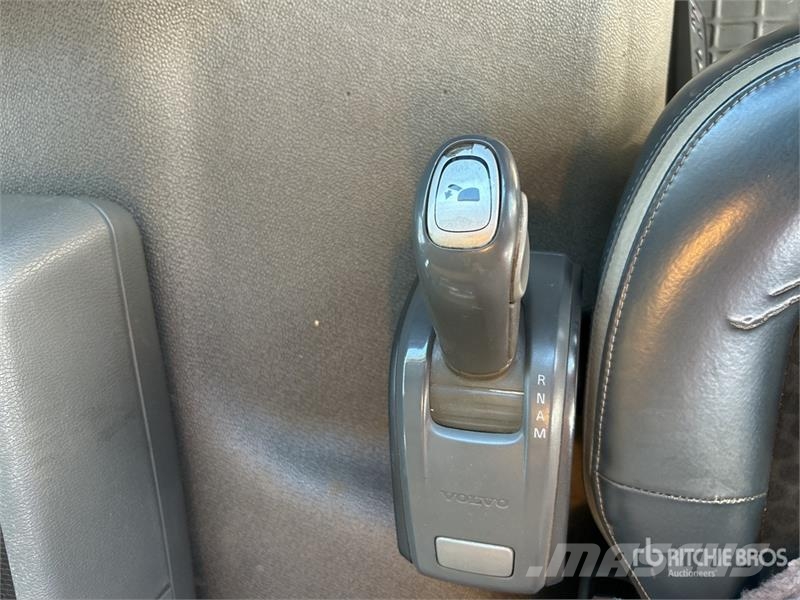 Volvo FM460 6x4 T/A Dump Truck Camion ribaltabili