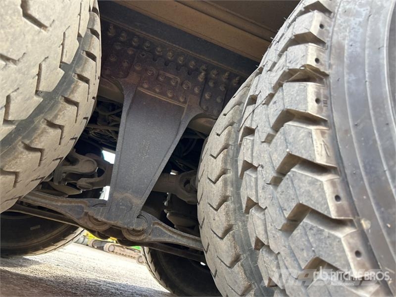 Volvo FM460 6x4 T/A Dump Truck Camion ribaltabili