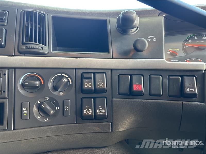 Volvo FM480 Kiperi kamioni