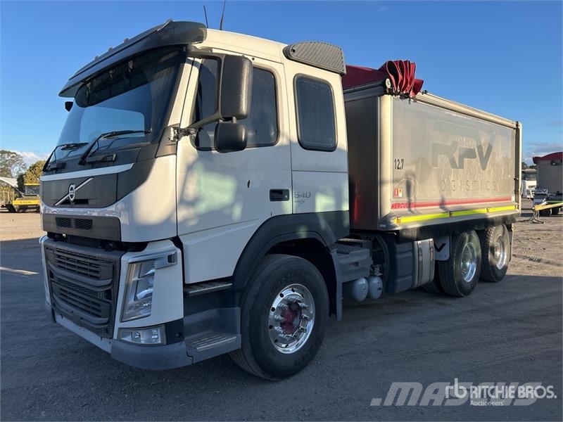 Volvo FM540 6x4 T/A Dump Truck ダンプ