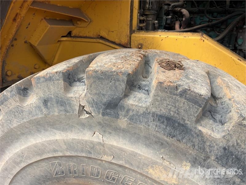 Volvo L120F Wheel Loader Wheel loaders
