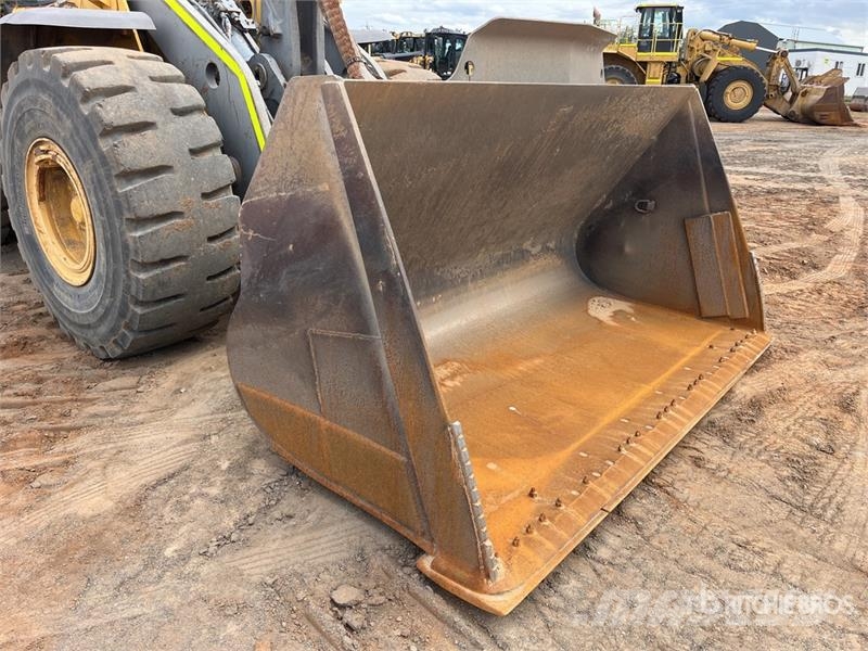 Volvo L120F Wheel Loader Wheel loaders