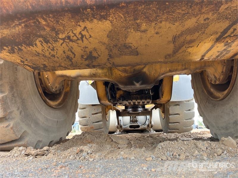 Volvo L120F Wheel Loader Wheel loaders