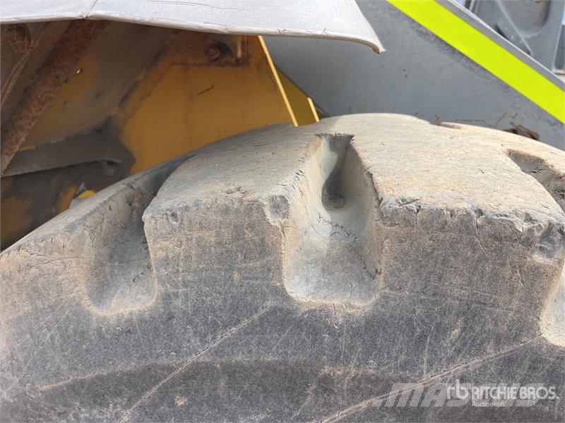 Volvo L120F Wheel Loader Wheel loaders